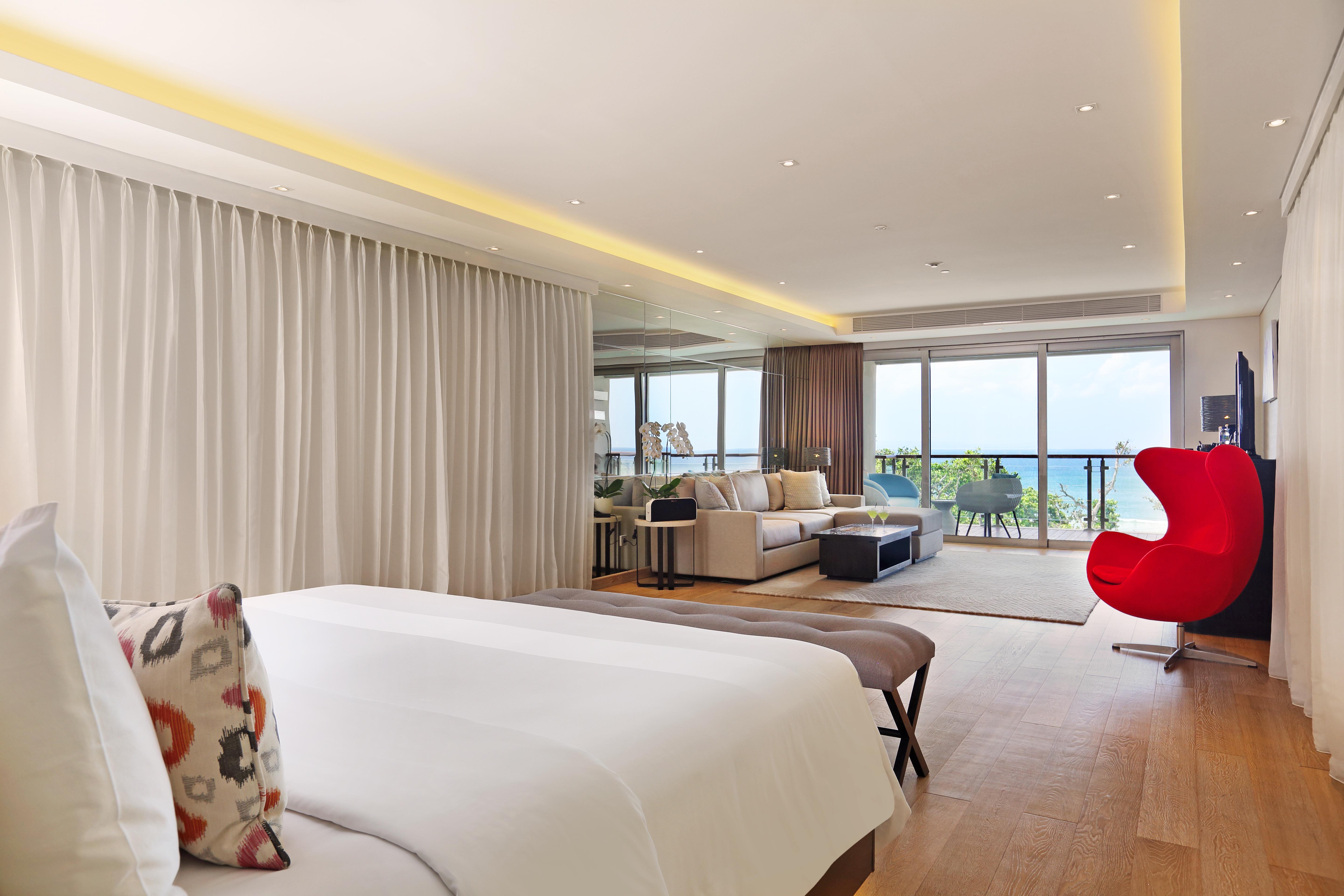 Double - Six, Luxury Hotel - Seminyak Экстерьер фото A suite at The Mira Hong Kong