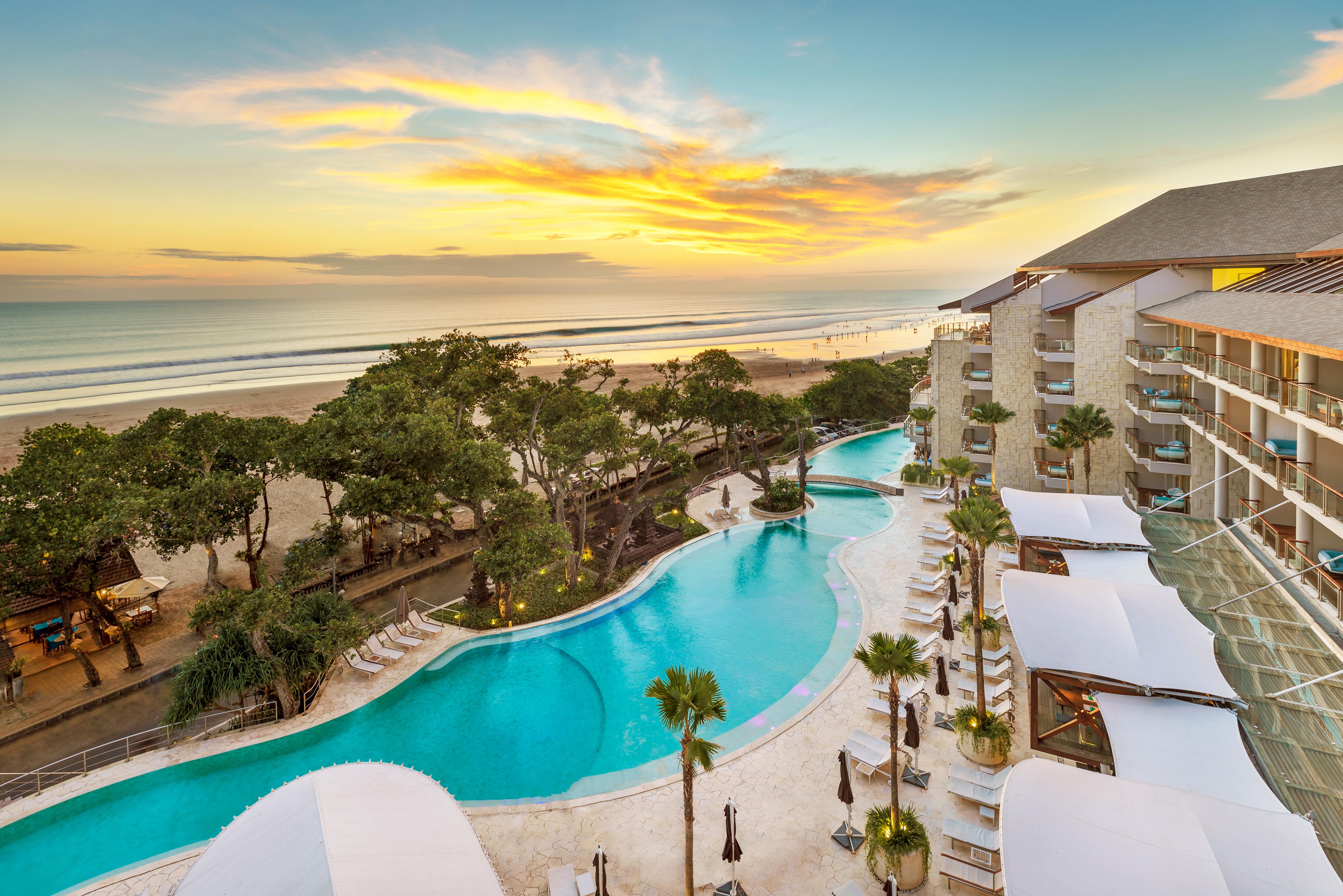 Double - Six, Luxury Hotel - Seminyak Экстерьер фото The pool at the Sheraton San Diego
