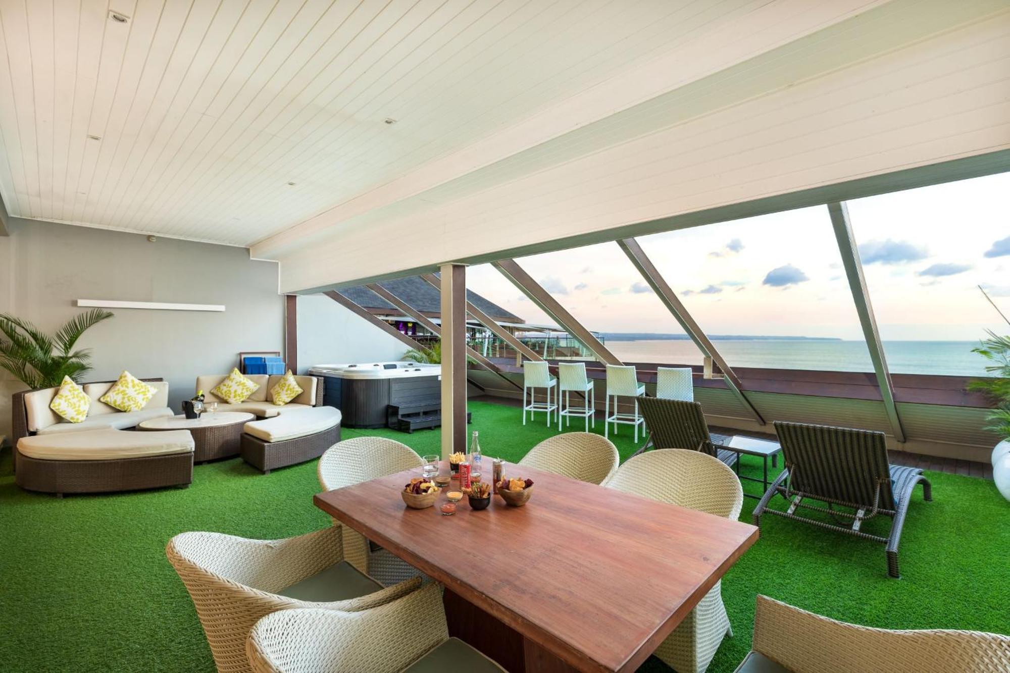 Double - Six, Luxury Hotel - Seminyak Экстерьер фото The Sky Bar