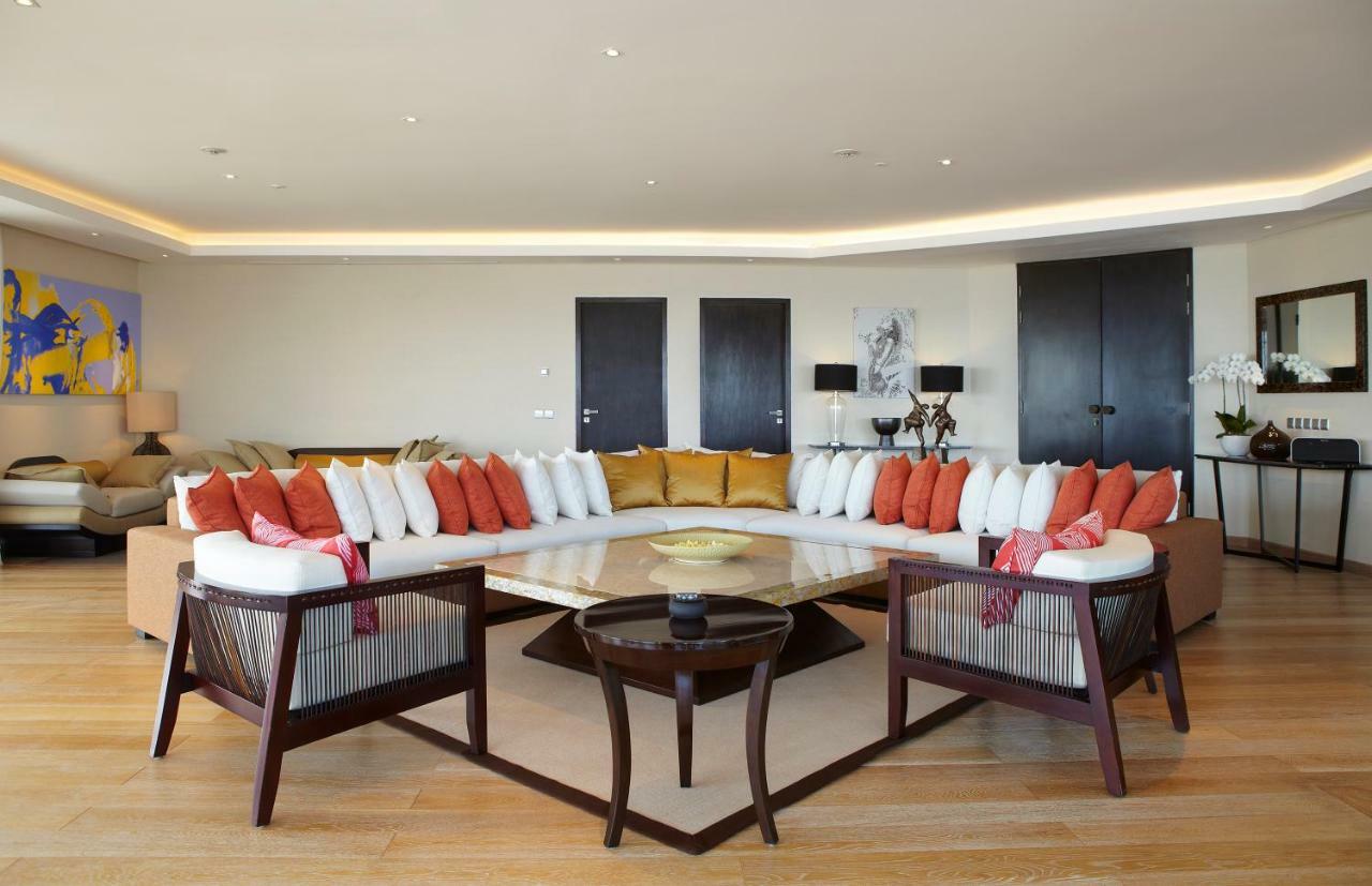 Double - Six, Luxury Hotel - Seminyak Экстерьер фото The living room of a suite at the Four Seasons Hotel, Los Angeles